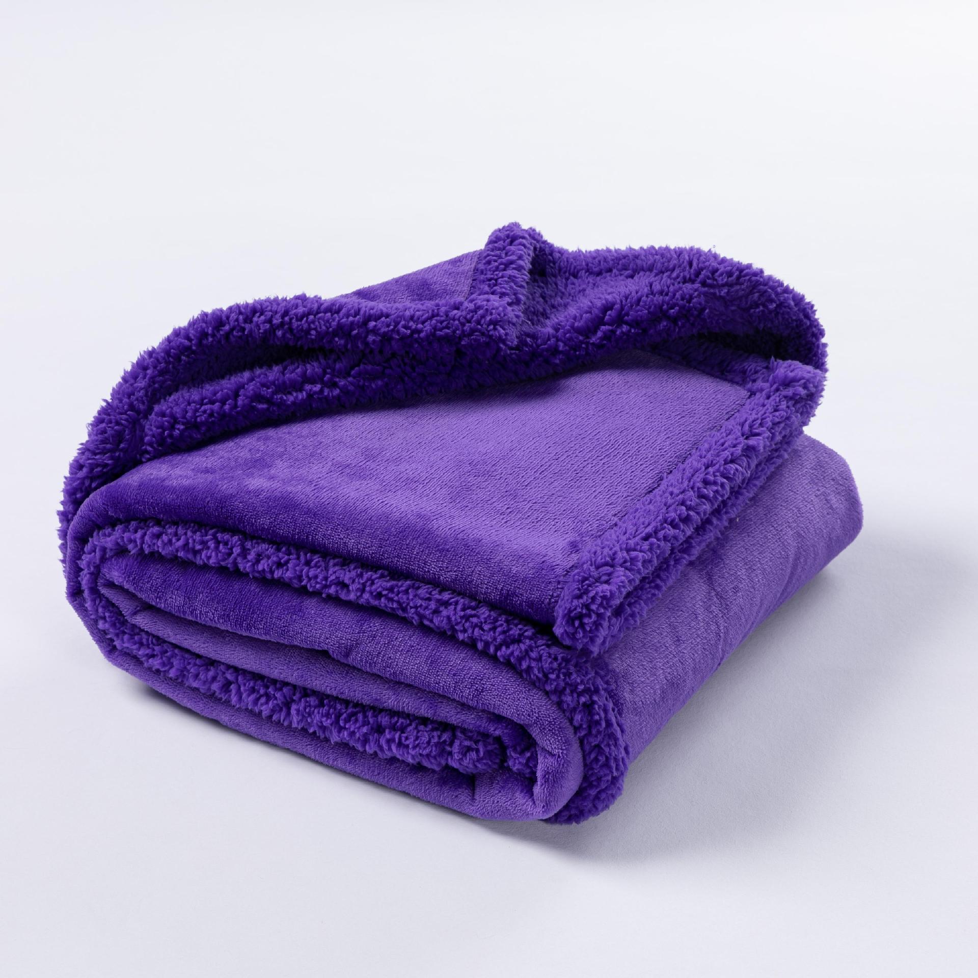 Cotton-padded Waterproof Blanket