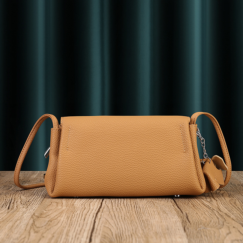 Soft Cowhide Pleated Underarm Crossbody Bag For Women 5