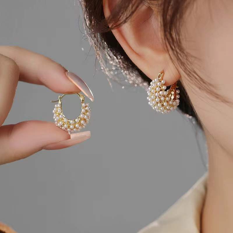 Light-luxury Niche-style French Pearl Basket Earrings