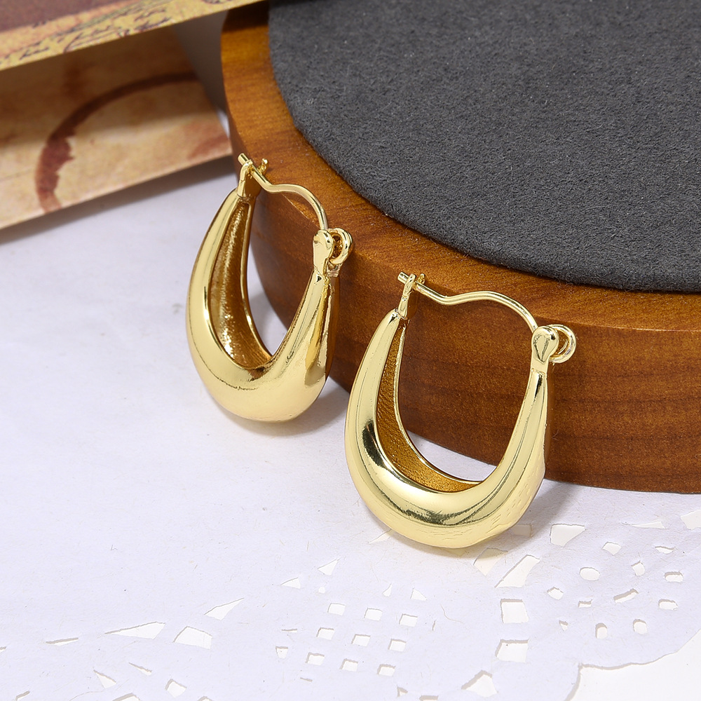 Women's Fashion Copper-plated Gold Geometric Earrings