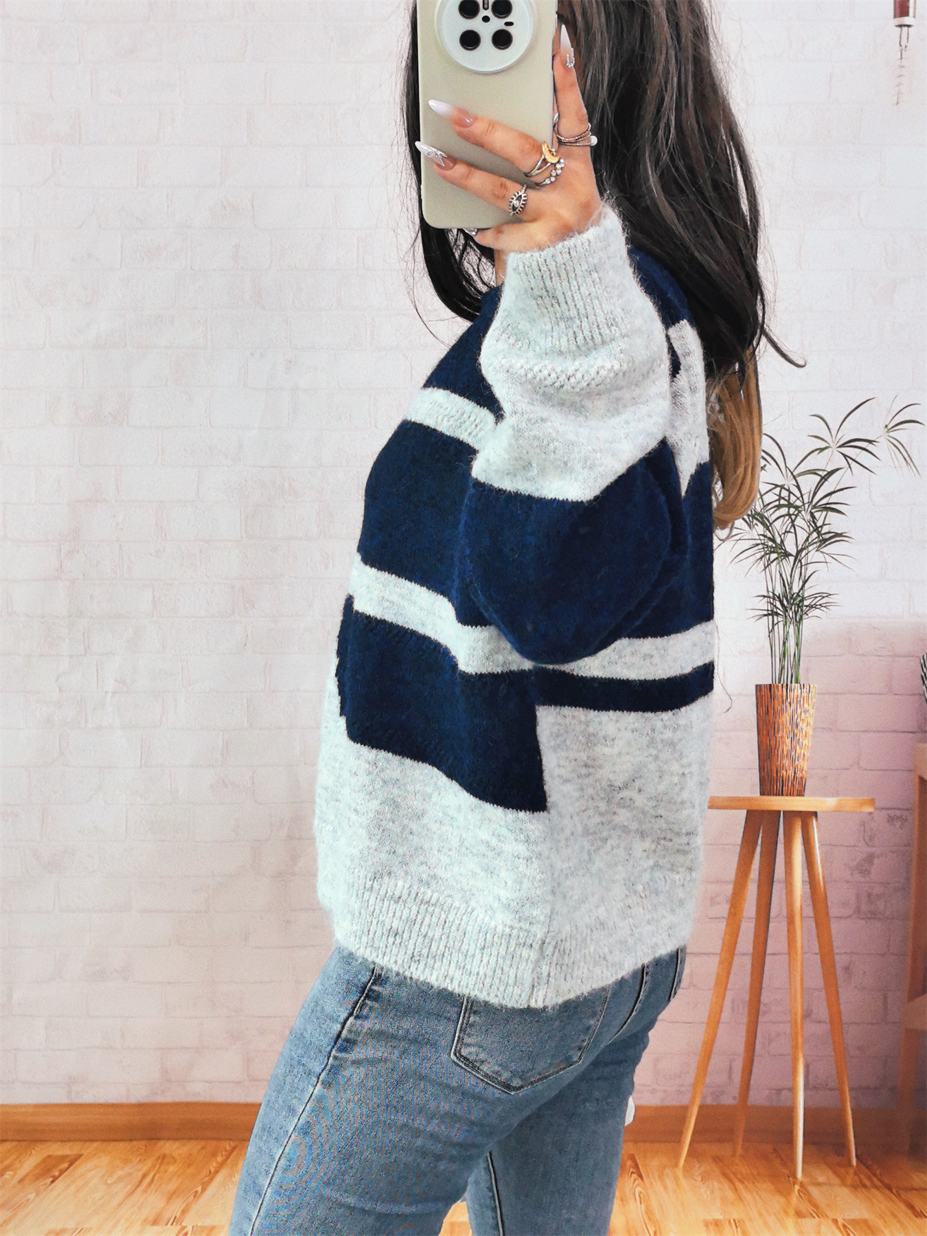 Simple Commute Irregular Contrast Color Round Neck Long Sleeve Sweater