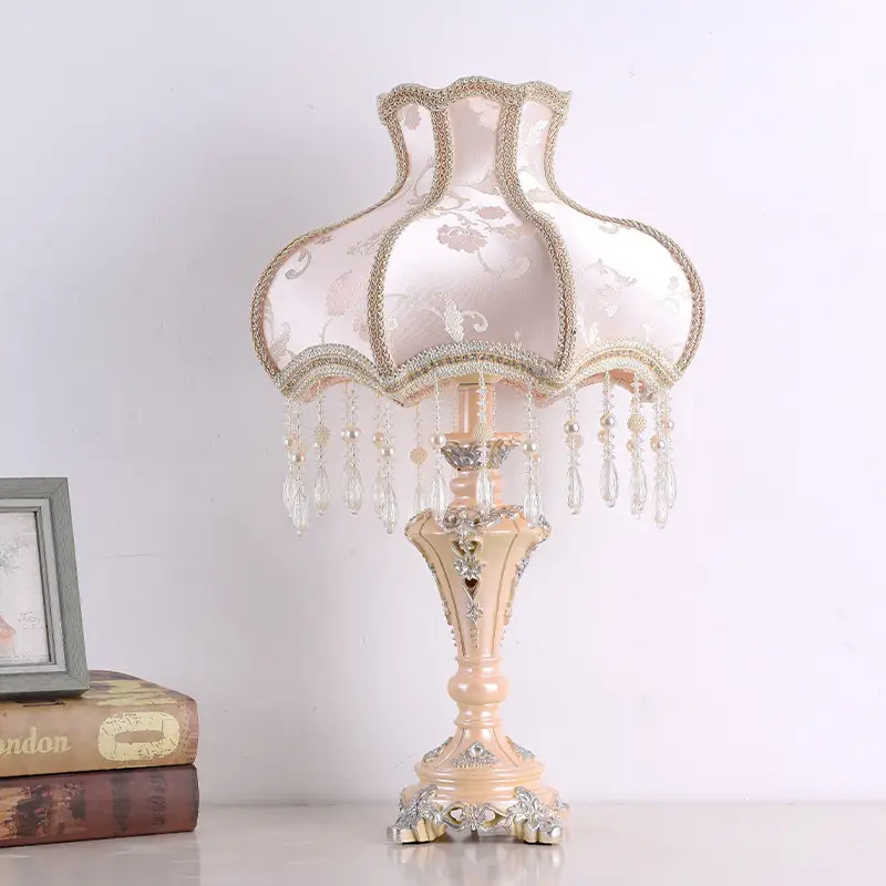 European Table Lamp Romantic And Cozy Princess Bed Headlamp