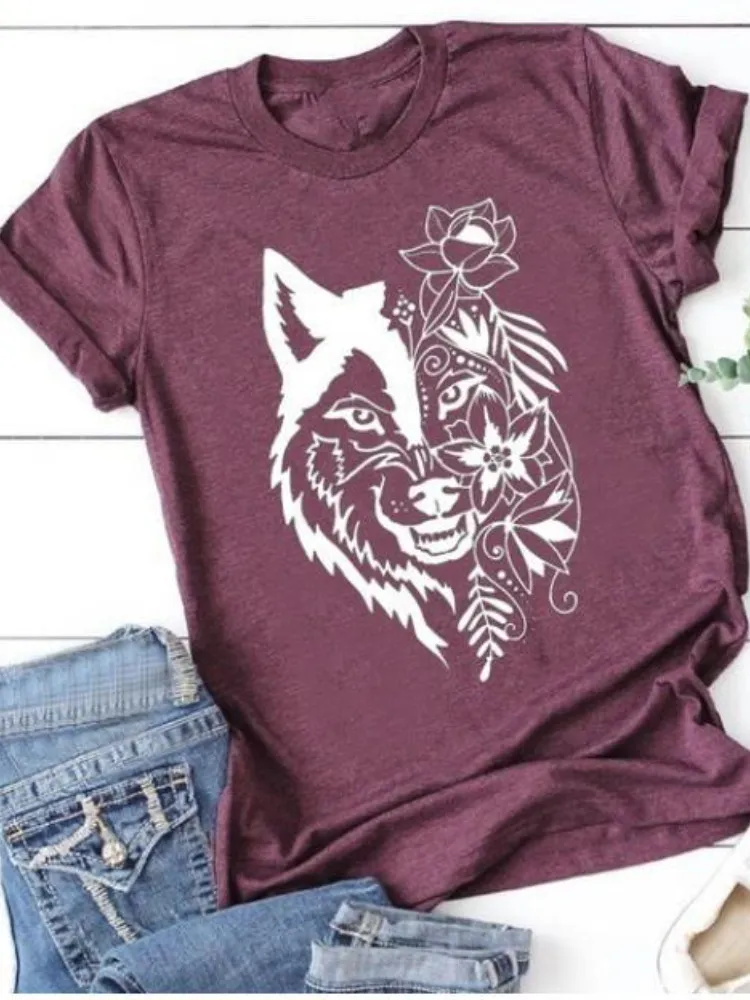 Women's Wolf Head Printed Short-sleeved Top - Burgundy