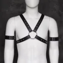 Contains Armband
