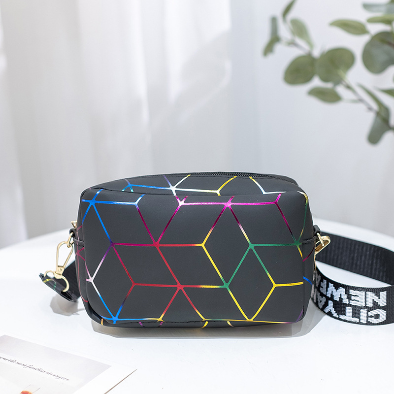 Colorful Radiating Geometric Print New Fashion Letter-Strap Camera Bag