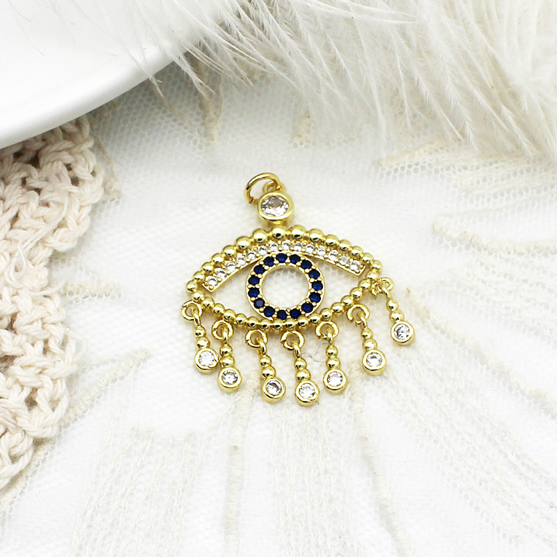 Exaggerated Micro Inlaid Zircon Eyes Hanging Piece Pendant Necklace Accessories