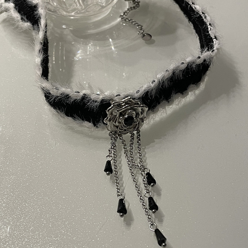 Choker Tweed Rose — vue 3