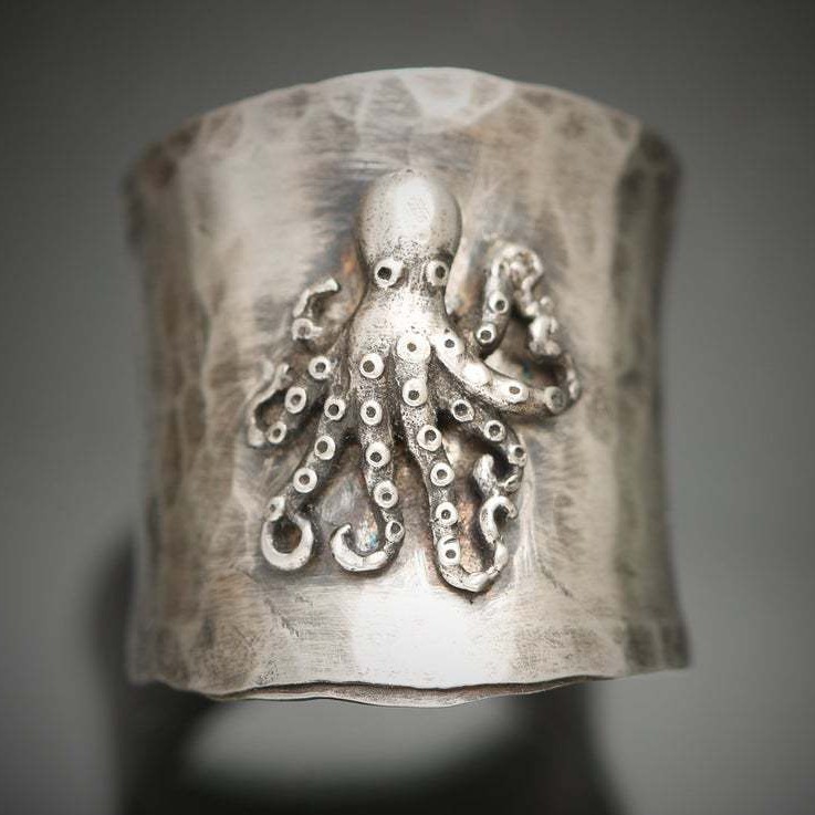 Simple Personalized Retro Octopus Ring
