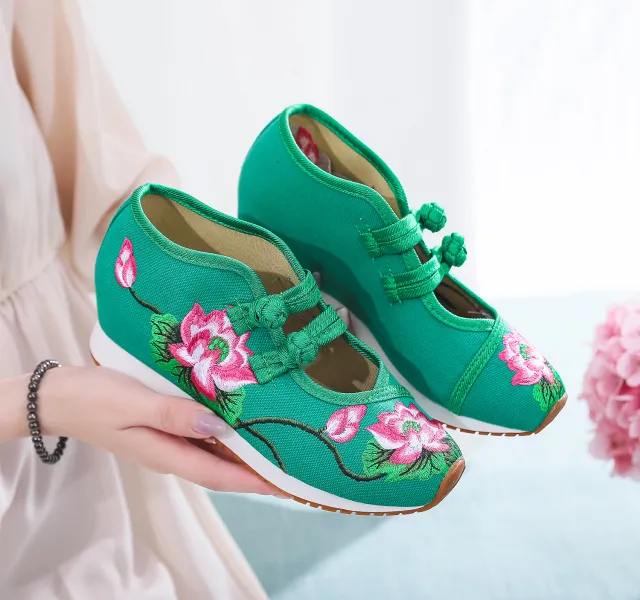 Leisure Embroidery Two color Rubber Sneaker Green - Shop at LoveMi