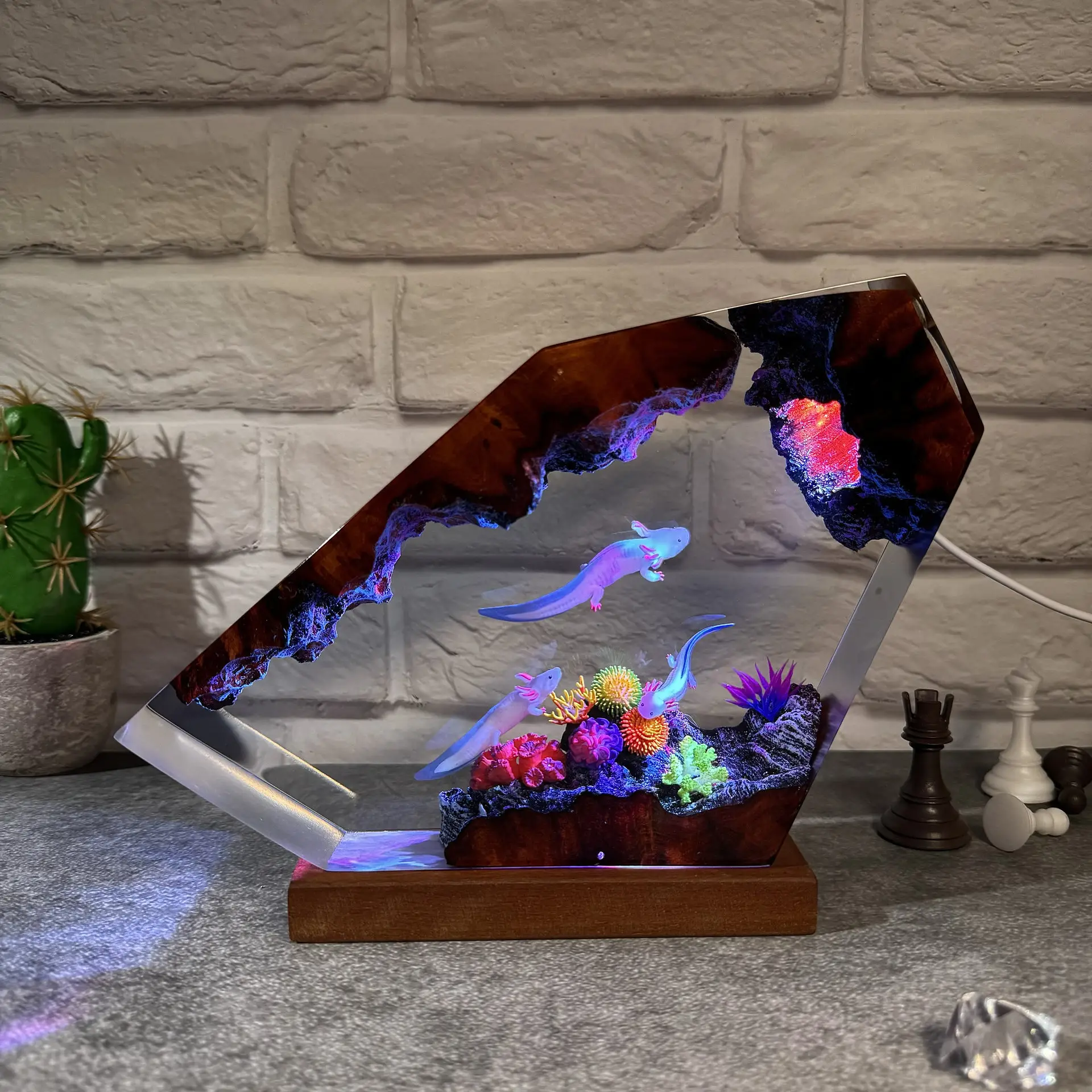 Salamander Shape Resin Art Lamp - Handmade