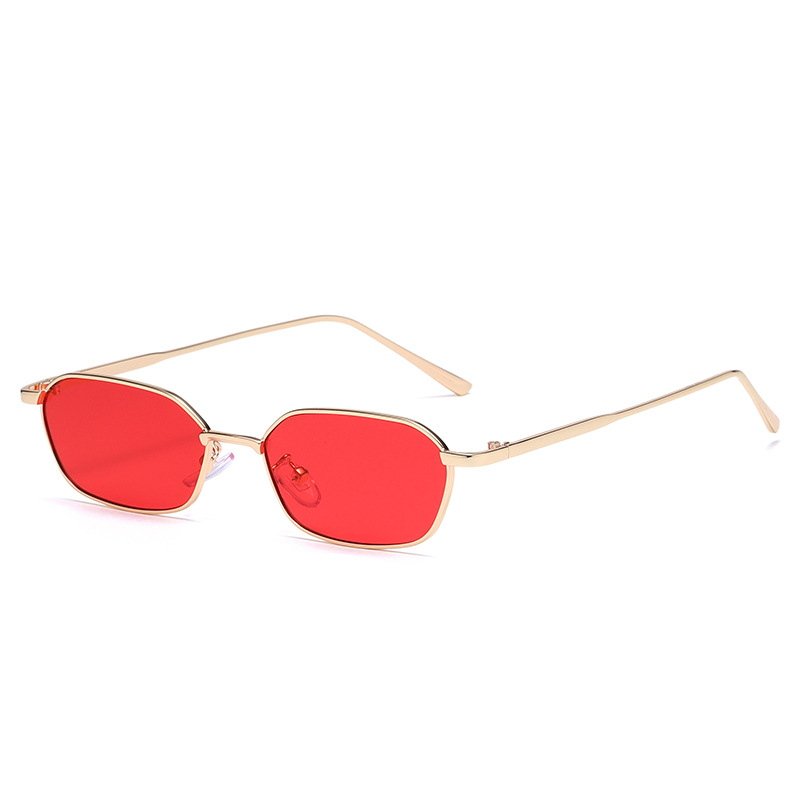 C05 Gold Frame Red