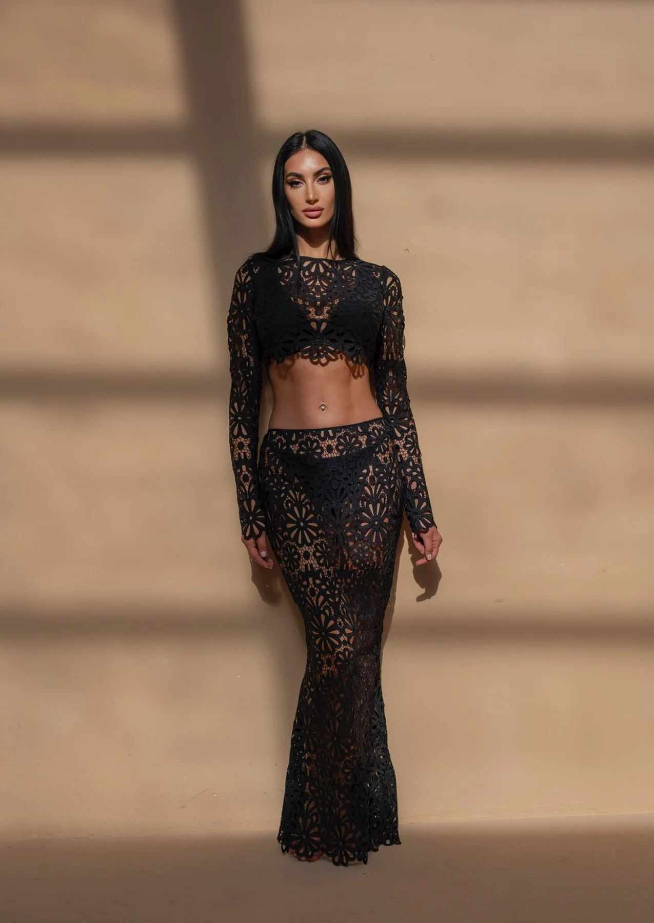 European And American Ladies Slim Fit Hollow-out Lace Tops Skirt Two-piece Suit