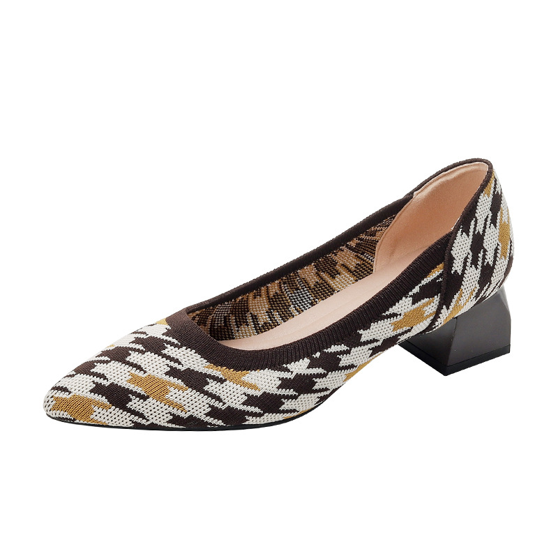 Flyknit Pointed-Toe Chunky-Heeled Pumps, picture 6 of 11