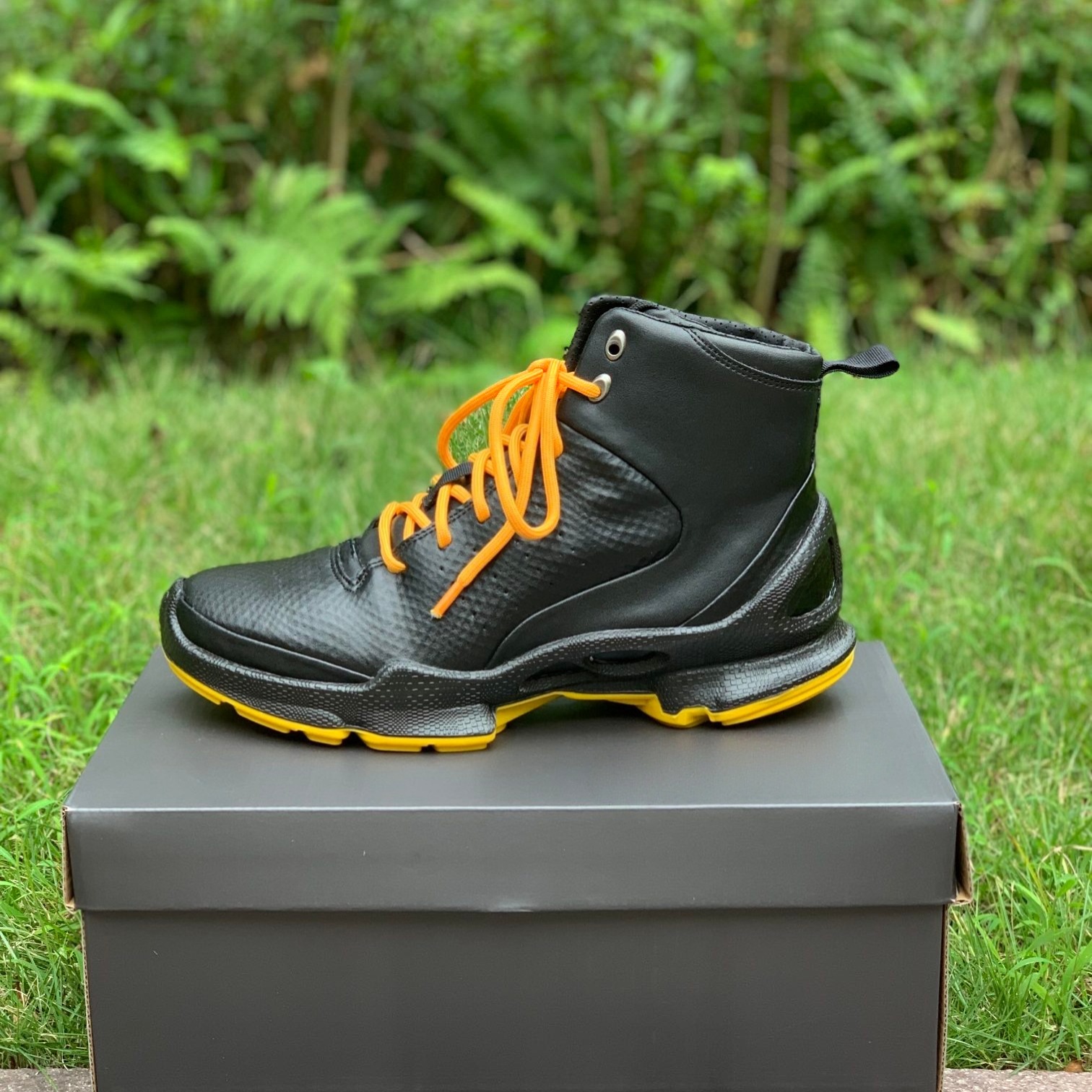 Comfortable Women's Outdoor Sports Shoes Non-slip Wear-resistant, And Casual - Image 2