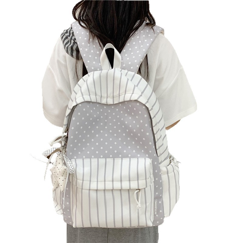 Student Lightweight Backpack For Commuting And Travel With A Great-looking Design 4
