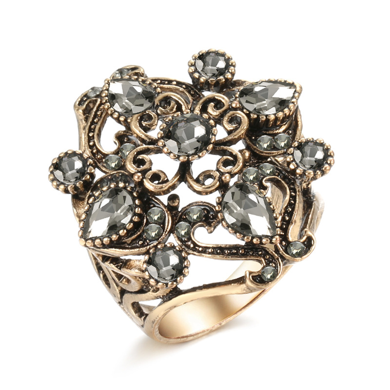 European And American Retro New Ring Gray Diamond