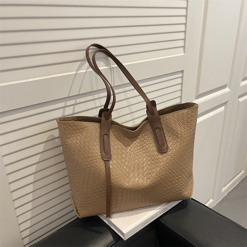 https://cf.cjdropshipping.com/quick/product/be6c0302-97e2-44fa-bae1-6b3ee01e8767.jpg