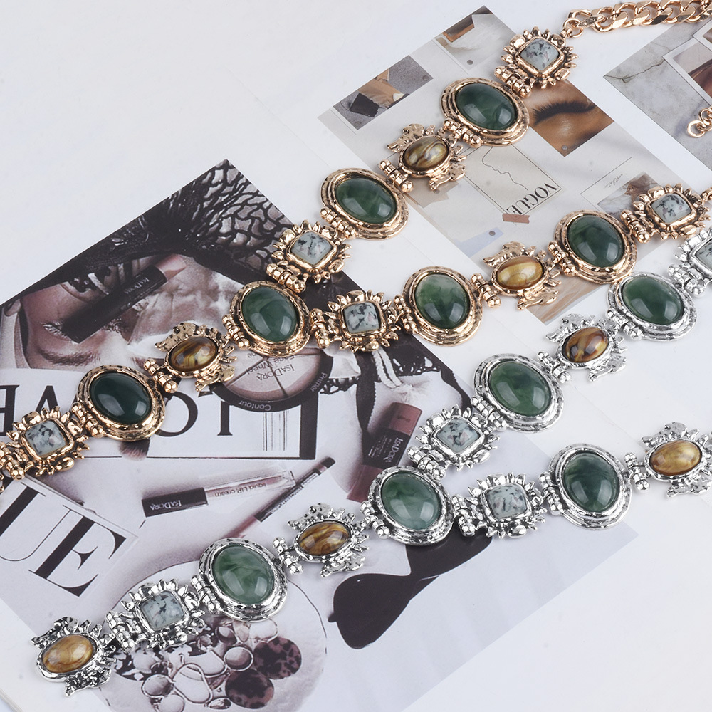 New Vintage Resin Necklace Pendant