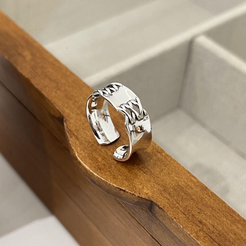 Geometric Line Retro Cross Ring For Women