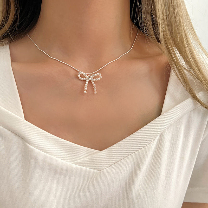 Fashion High-grade Bow Necklace Women