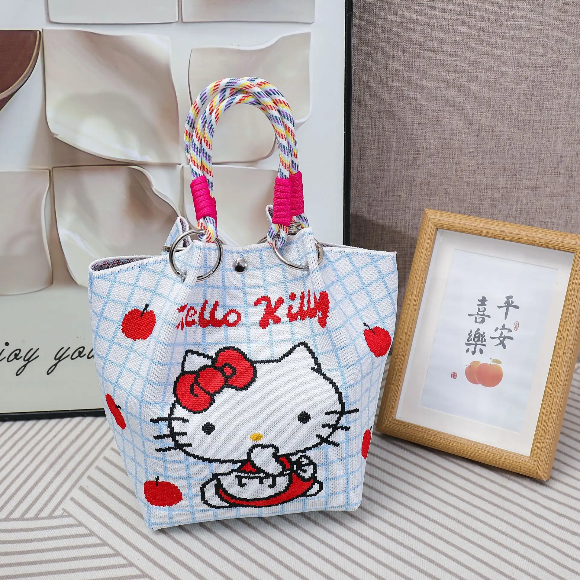 Practical And Versatile Bucket Bag