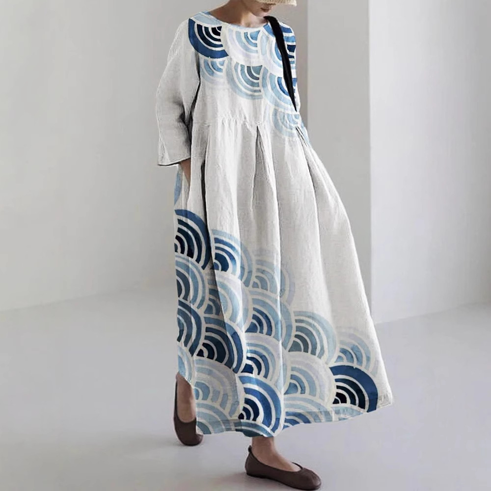 Womens Casual Dress With A Digital Print And A Round Neckline