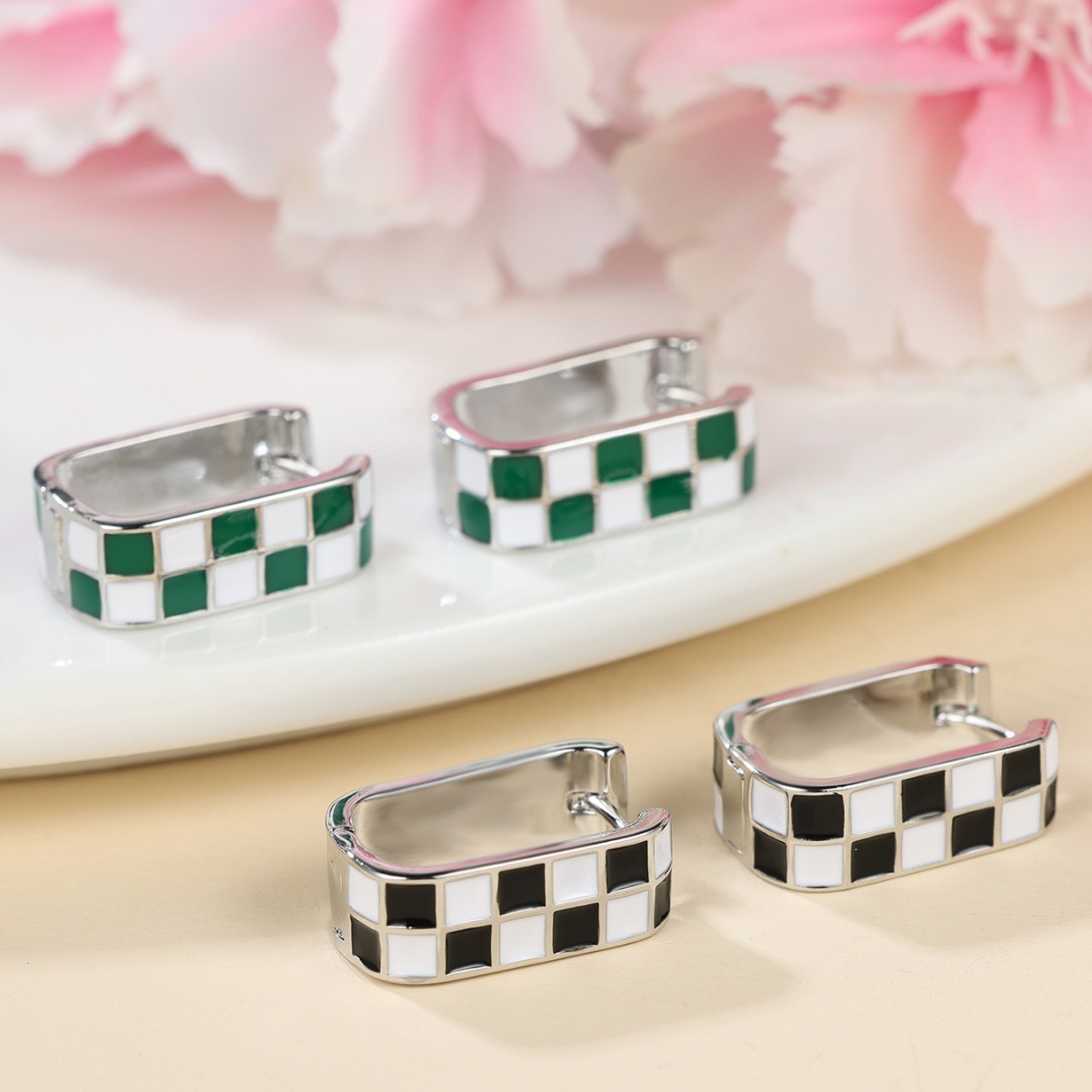 Retro Rectangular Plaid Clip Personalized Creative Hot Sale Women's Short Earrings