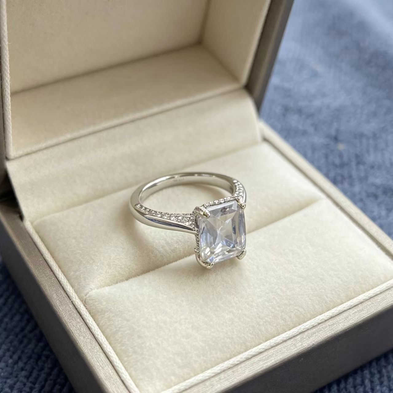 Fashionable Square-cut Ring For Women