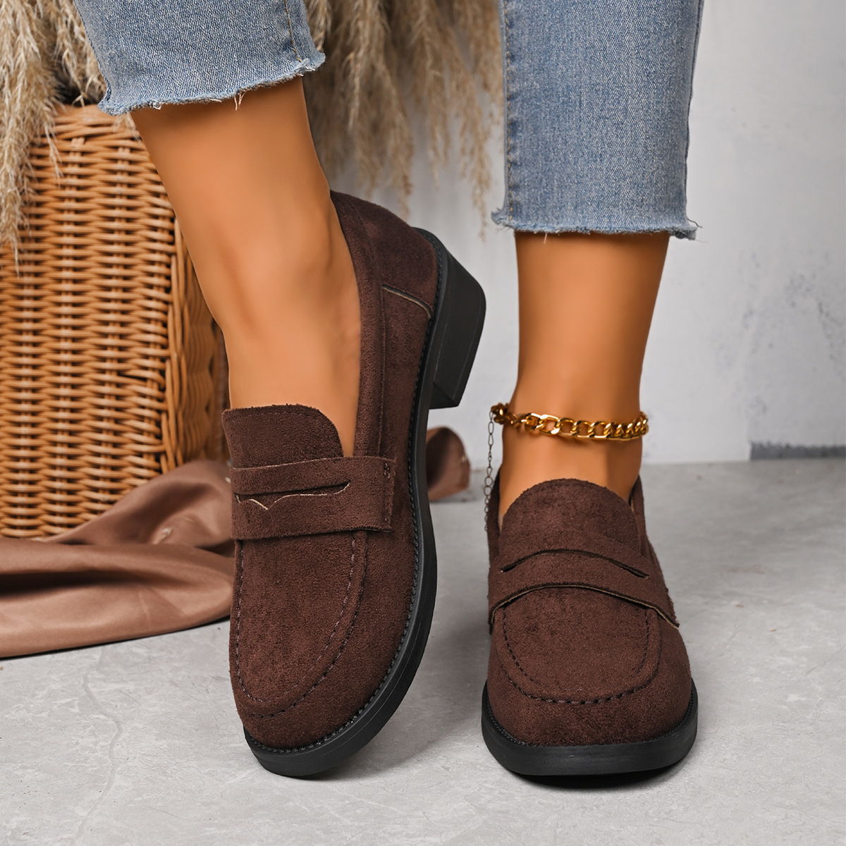 British-style Low-top Vintage Suede Shoes