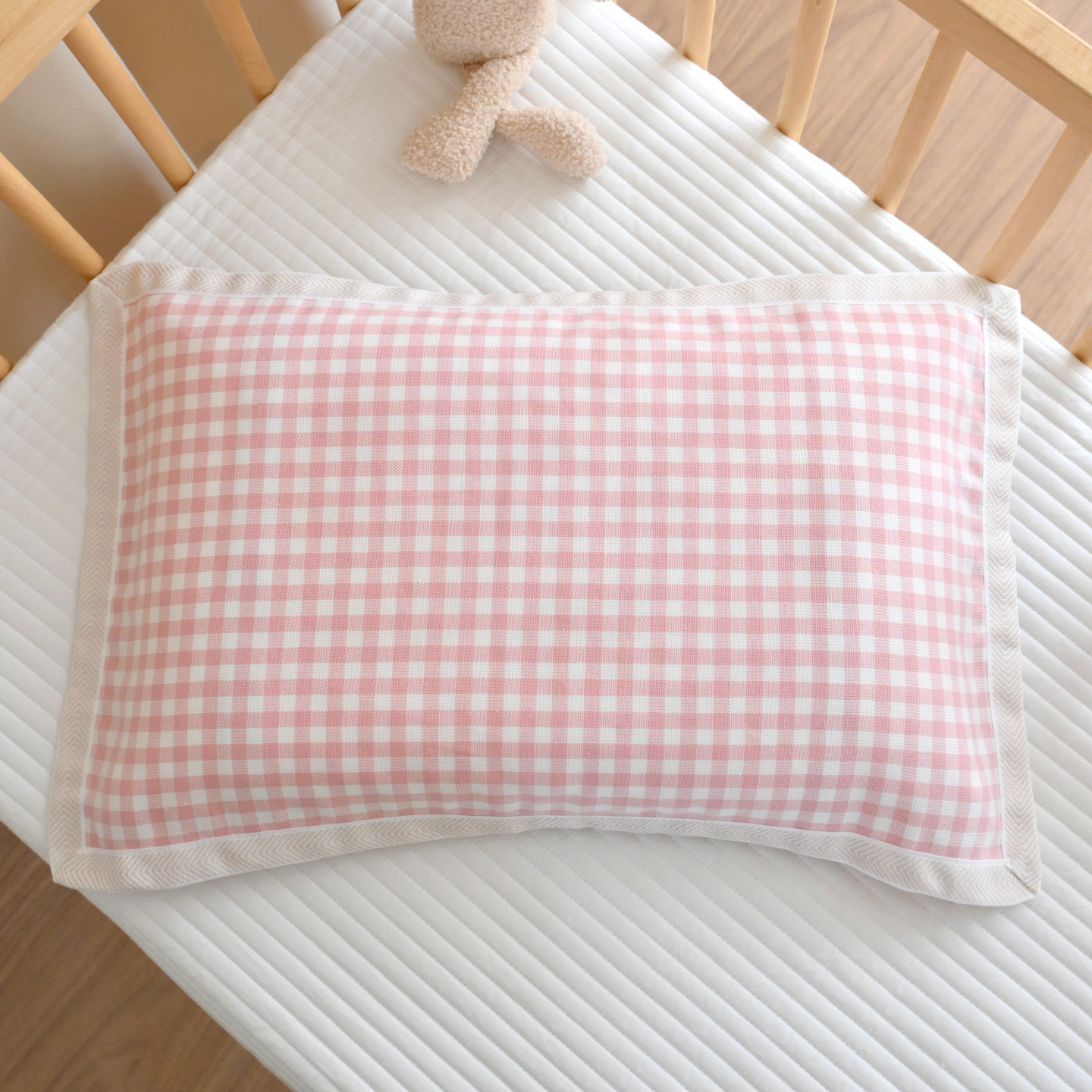 Plaid Pillowcase and Towel, picture 2 of 3