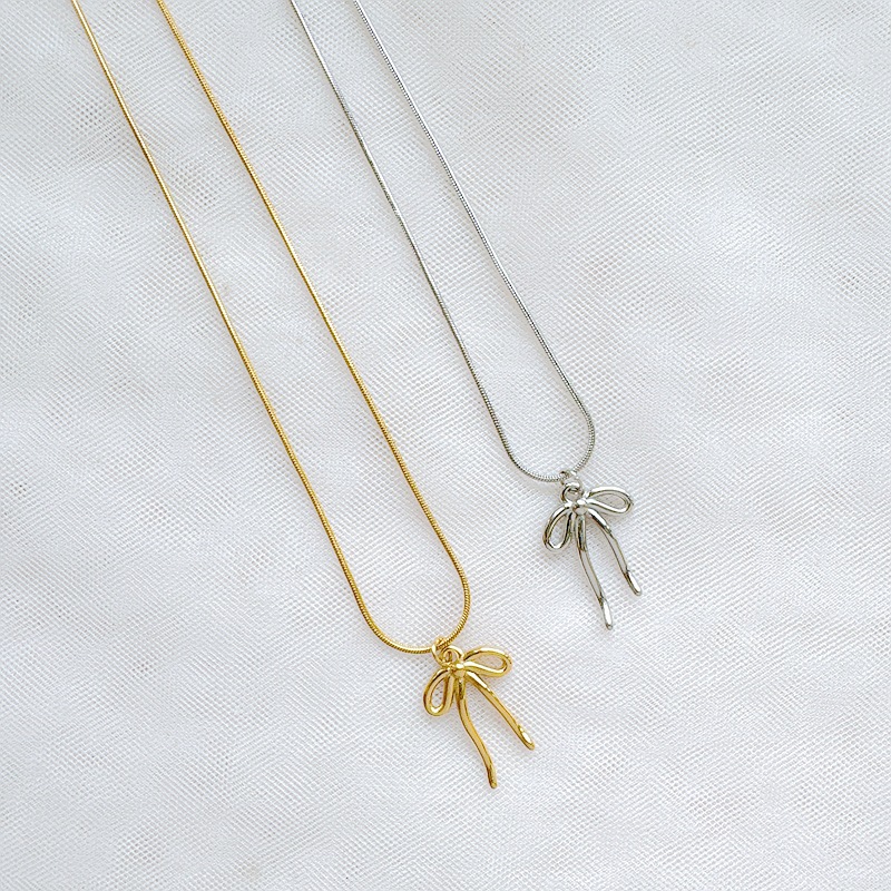 Filigree Hollow-Out Bow Choker For Women
