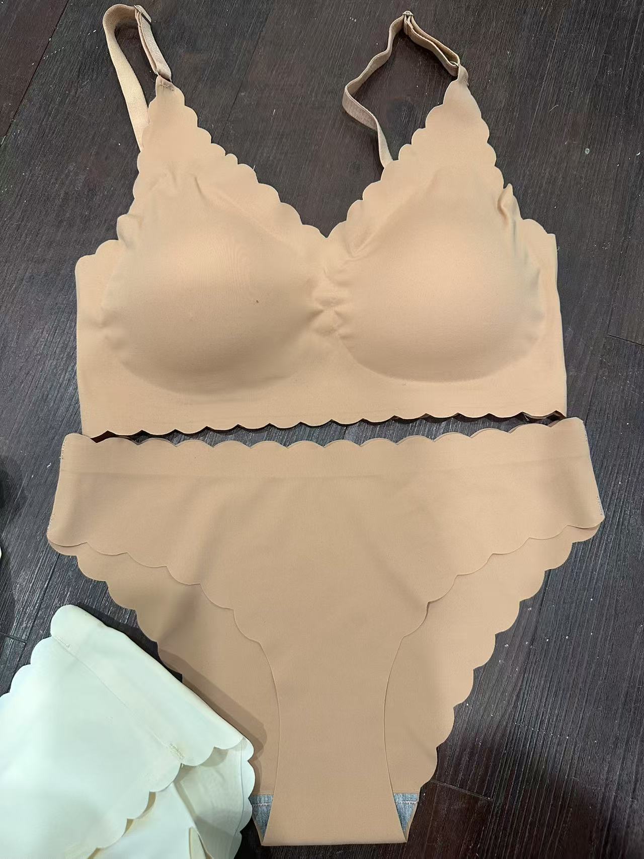 Seamless Wireless Printing Push Up Sports Yoga Plus Size Bra 4