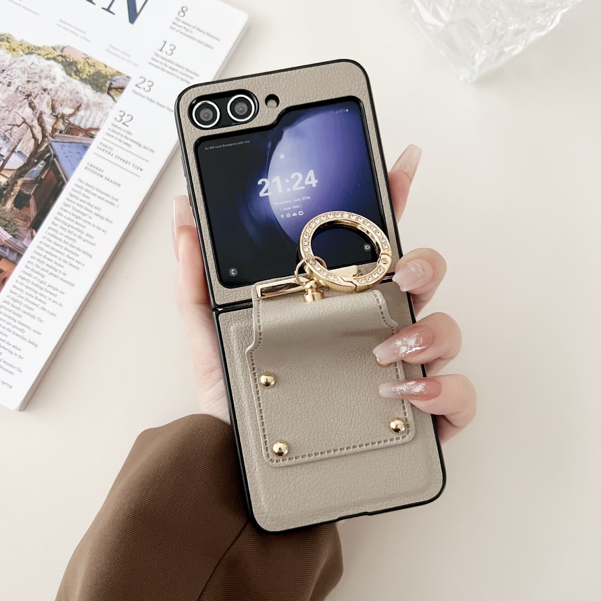 https://cf.cjdropshipping.com/quick/product/bff8c572-473d-42a6-aca3-5984cd465e84.jpg