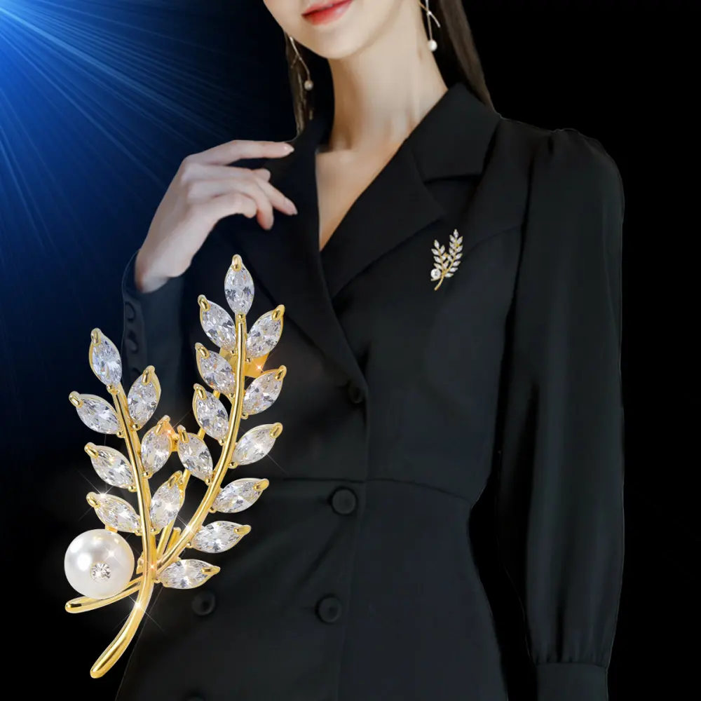 High-grade Leaf Pearl Brooch for Women