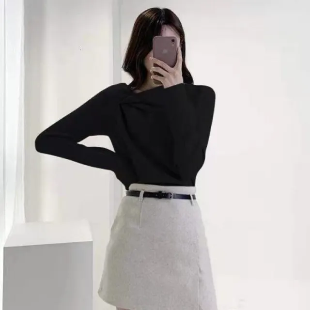 Women's Design Thickened Double sided Dralon Slim Bottoming Shirt Black - Shop at LoveMi