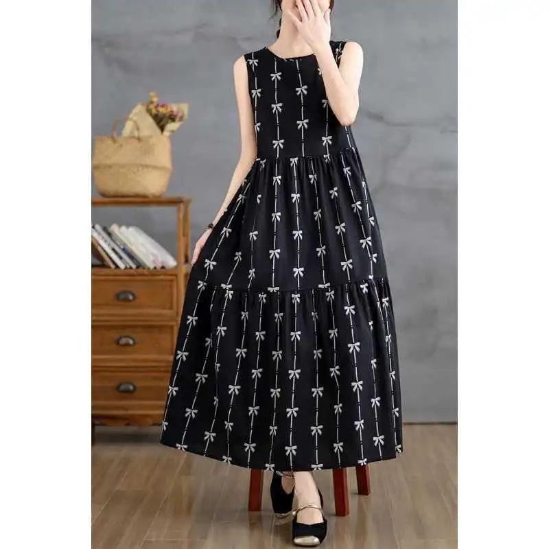 Plus Size Simple Sleeveless Vest-style Long Dress - Black