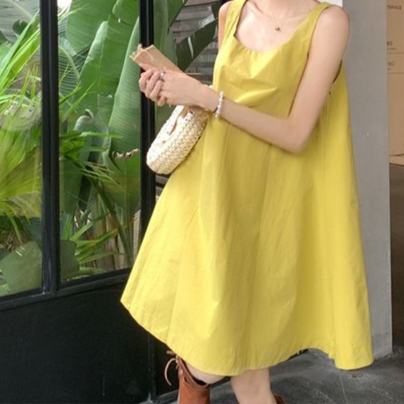 A Relaxed Sweet And Stylish Look Makes You Appear Younger