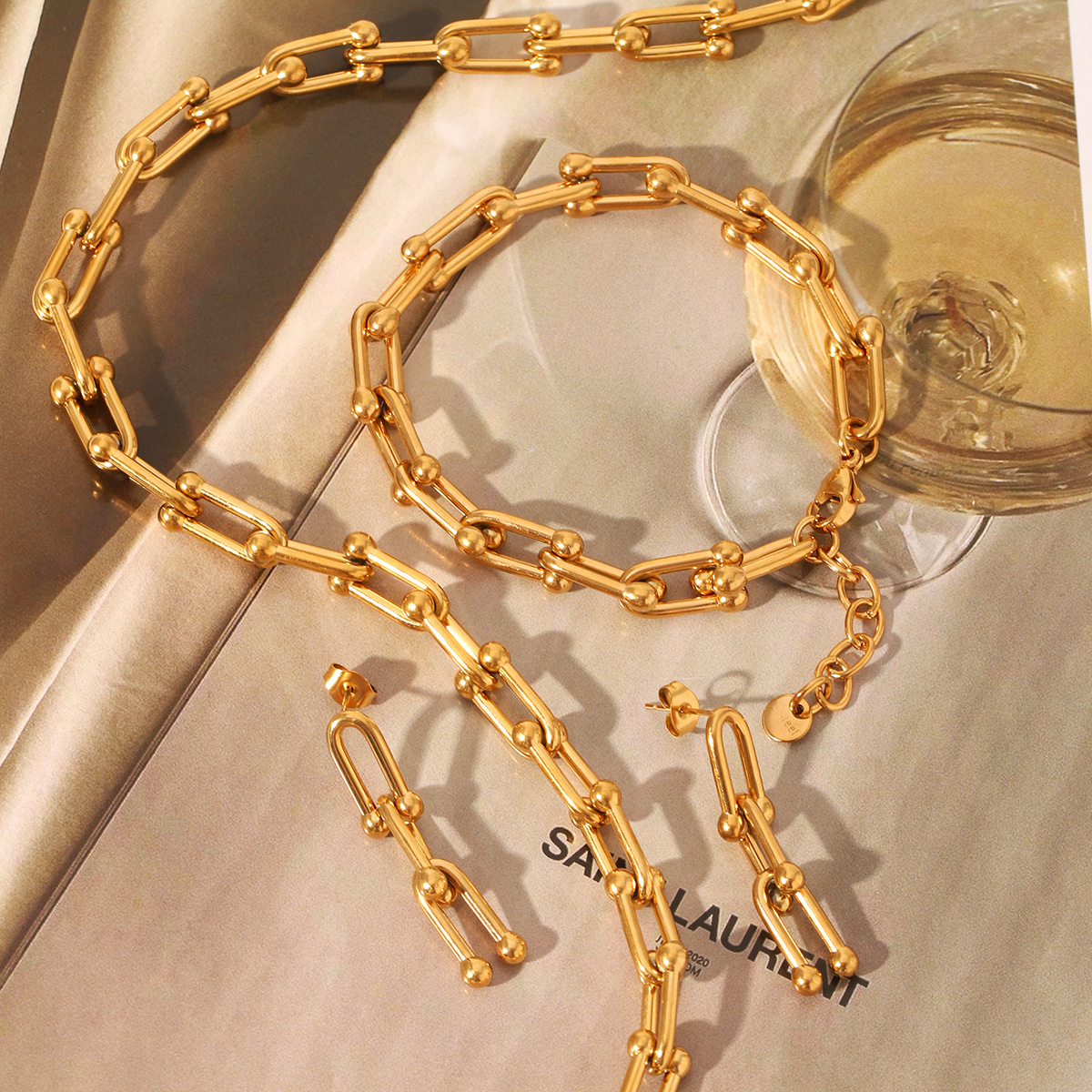 https://cf.cjdropshipping.com/quick/product/c0aa1b38-9415-4db2-8e41-a4e2d526de33.jpg