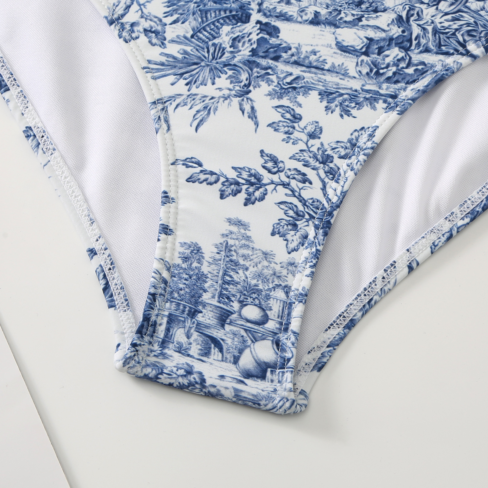 Women's One-piece Swimsuit Conservatively Thin Vintage Print - Image 3