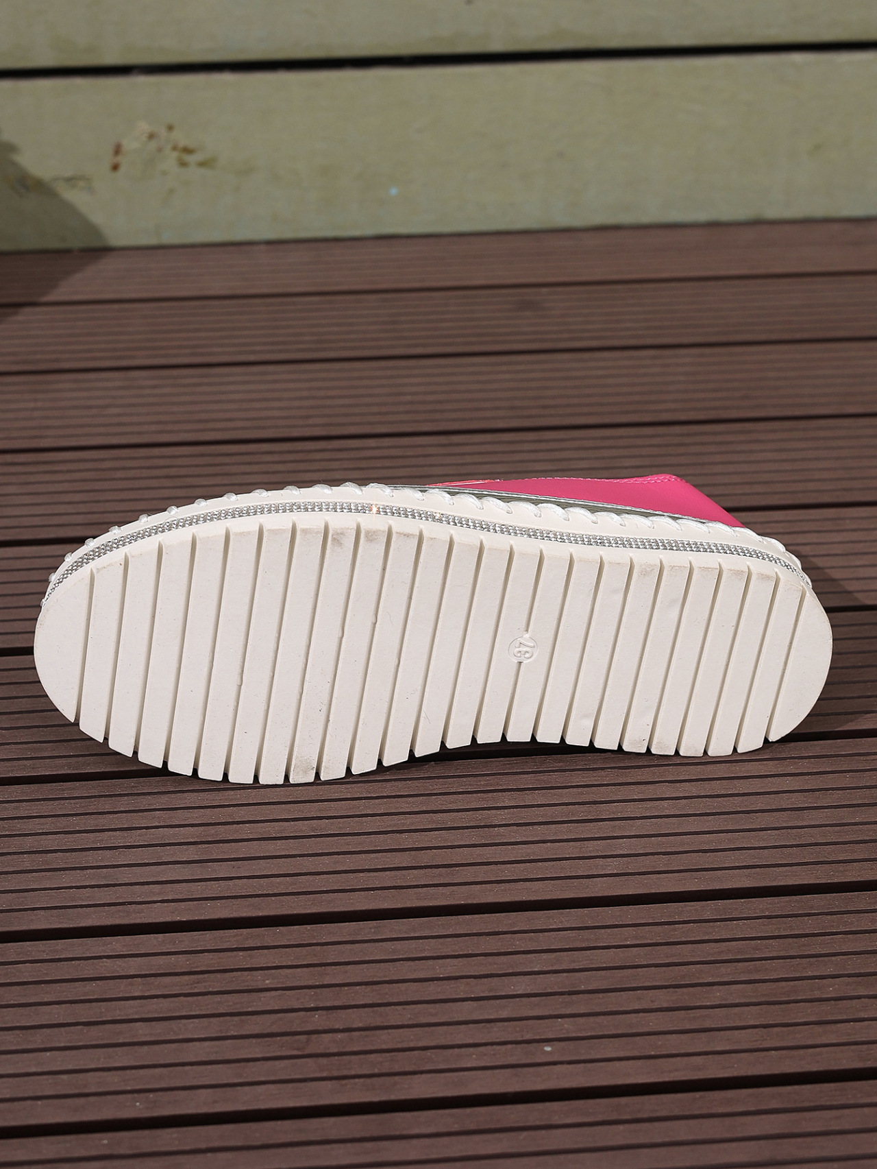 Women’s Plus Size White Sneakers