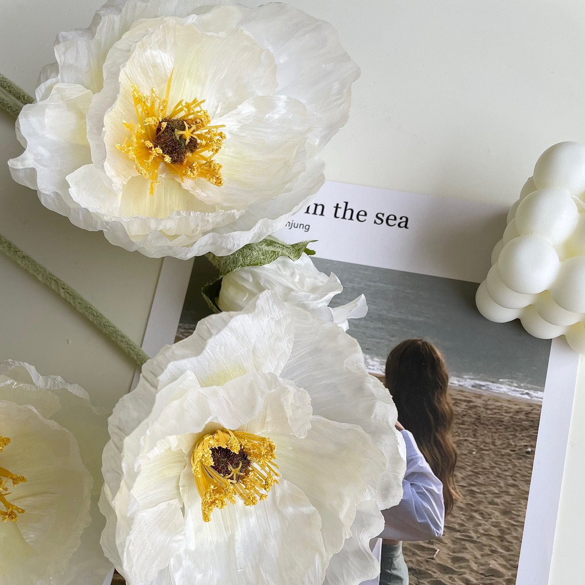 Oversized Poppy Flower Props, picture 4 of 5