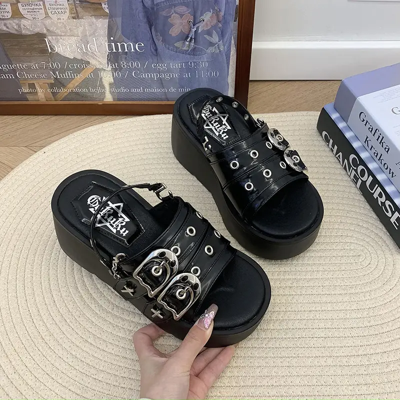 Women's Thick-soled Sandals Retro Fashion