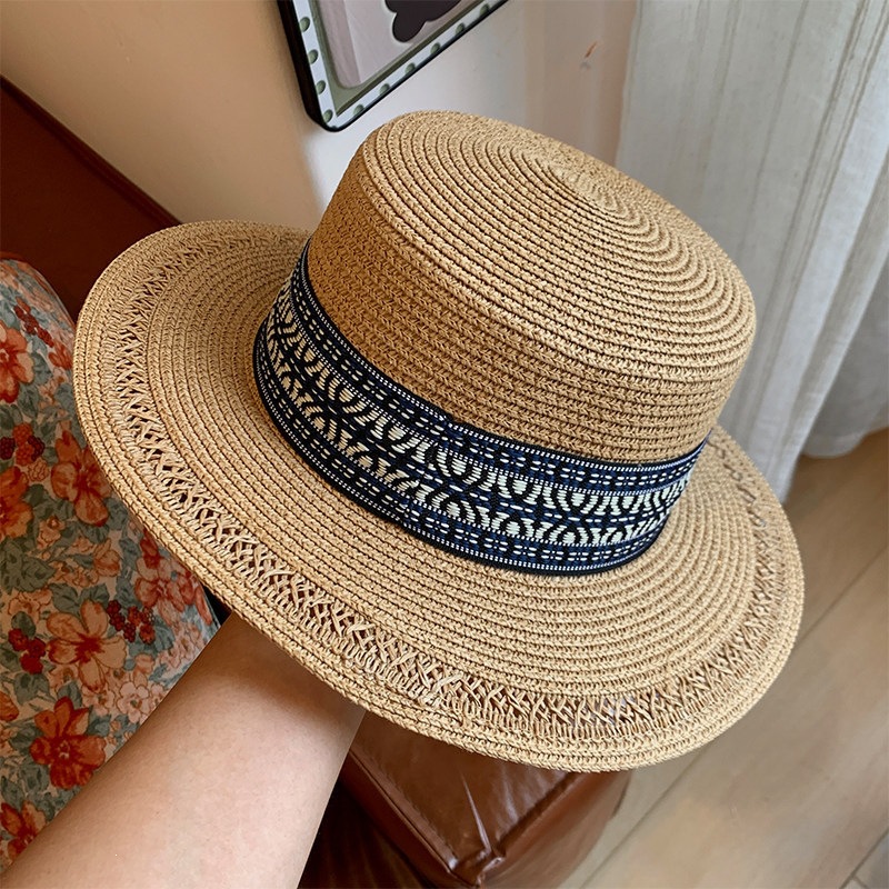 Womens Wide-brimmed Sun Hat For Summer Beach Vacations