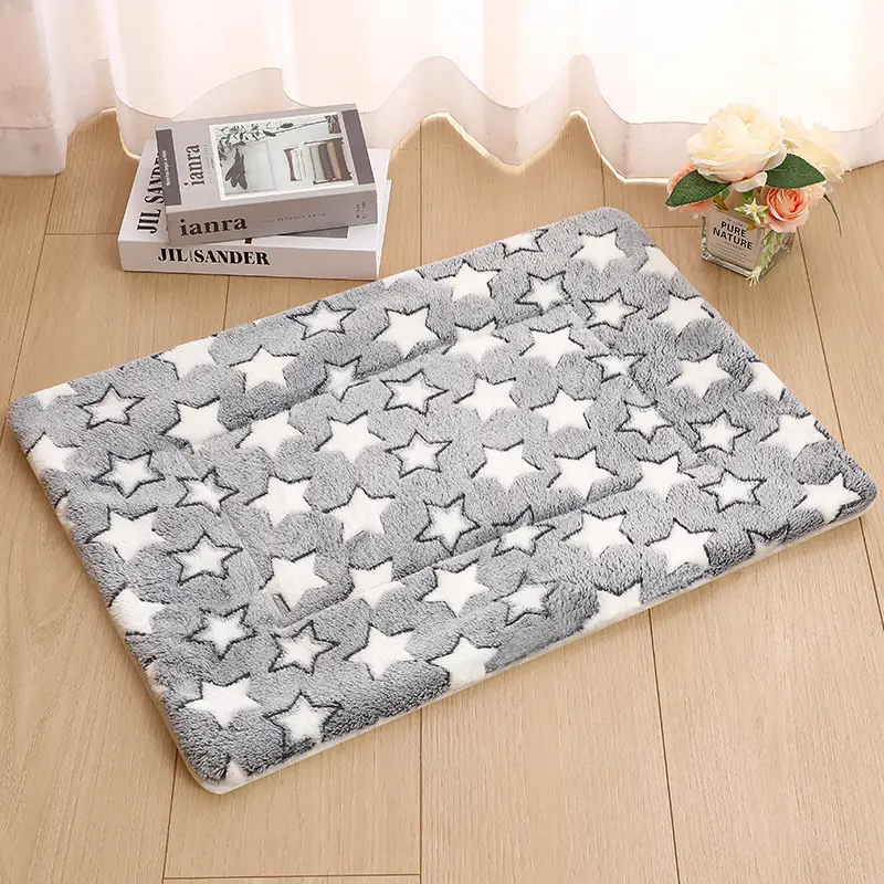 Thick Blanket Pet Bed Warm Sleeping Mat