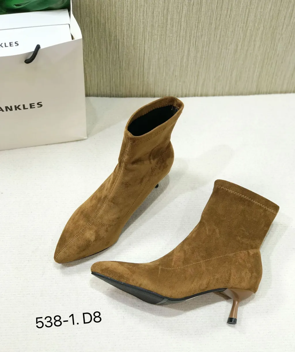 Small Ankle Boots Pointed Toe Fashion Boots Martin Boots - Camel