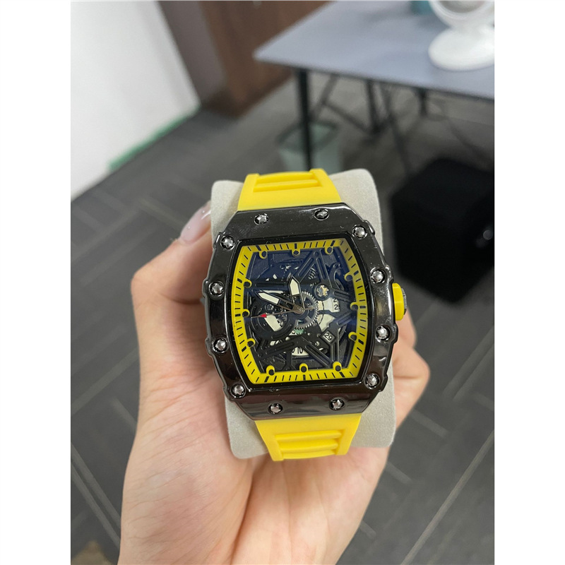 Cylindrical Mens Watch With Luminous Quartz Movementnon-wristwatch