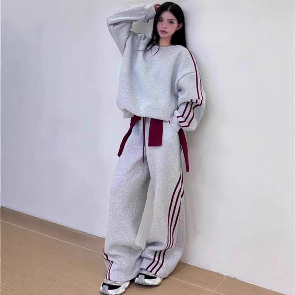 Womens Thickened AutumnWinter Hoodie And Casual Two-Piece Sports Set