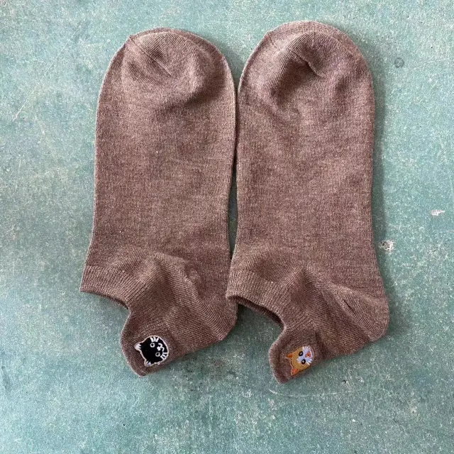 Spring Mesh Breathable Heel Embroidered Cat Women's Boat Socks Brown - Shop at LoveMi