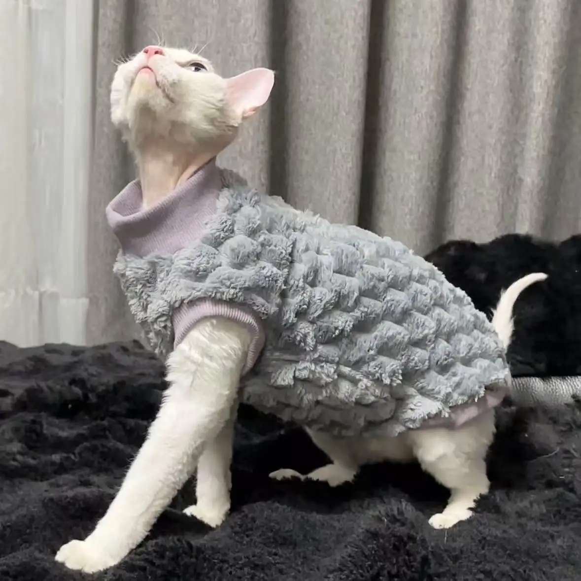 Hairless Cat Warm-Keeping Thickened Soft Coral Fleece