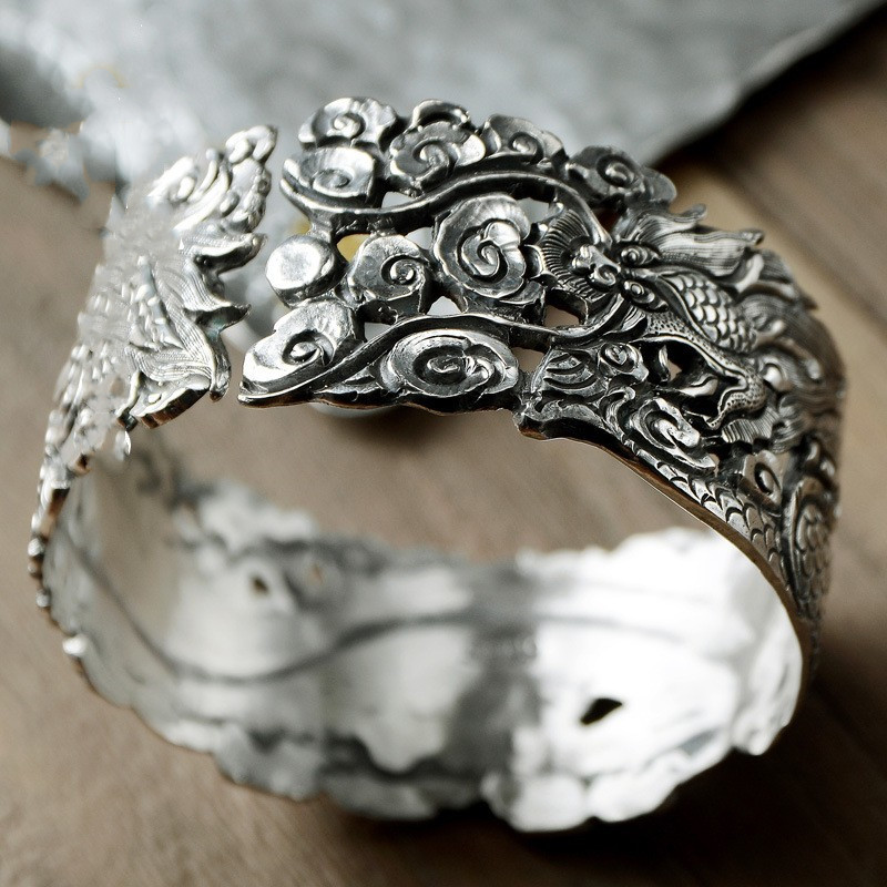 Womens Retro Wide Hollow Dragon-Patterned Floating Bracelet